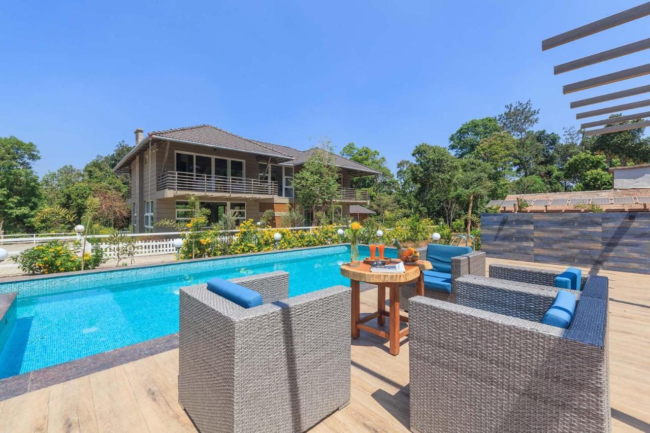 Coffee & Mist Luxury Villa- Comp Breakfast, Pool, Lounge, And Coffee Estate By Stayvista 马迪凯里 外观 照片
